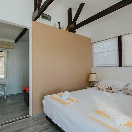 Capri House Holiday home Seget Vranjica